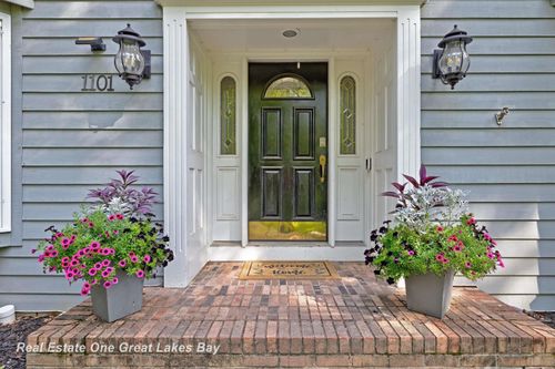 1101 Timber Dr, Midland, MI, 48642-3103 | Card Image