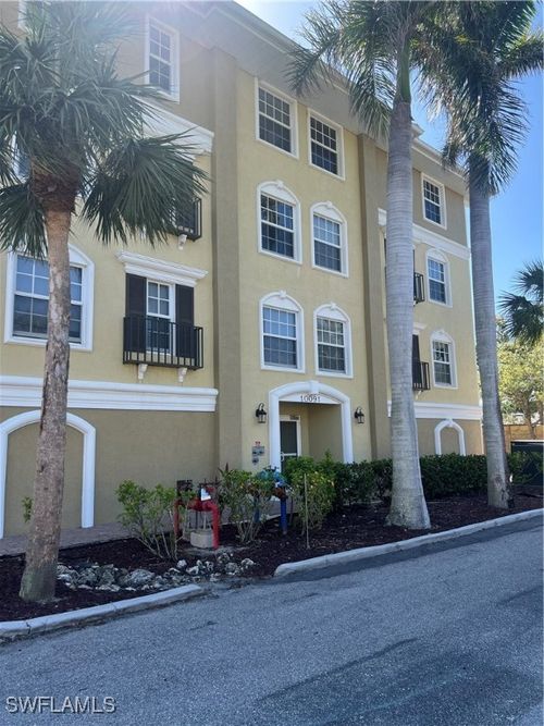 apt-301-10091 Lake Cove Dr, Fort Myers, FL, 33908-2309 | Card Image