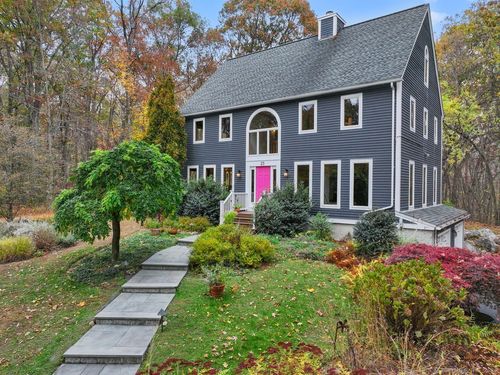 23 Wilson Rd, Weston, CT, 06883-1011 | Card Image