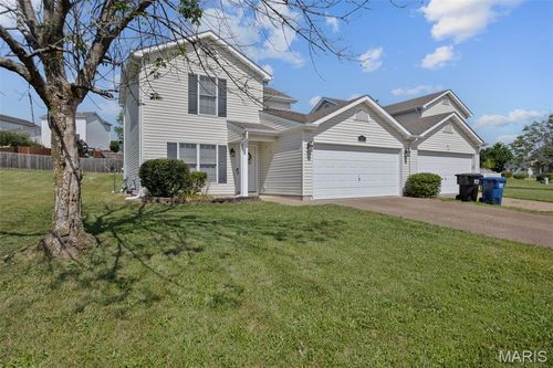 617 New Hampton Dr, Wentzville, MO, 63385-4745 | Card Image