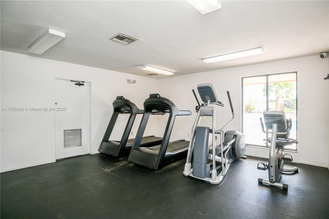 APT-601 - 4164 Inverrary Dr, Condo with 2 bedrooms, 2 bathrooms and null parking in Lauderhill FL | Image 58