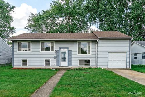 910 Southbridge Dr, Aurora, IL, 60506-1336 | Card Image