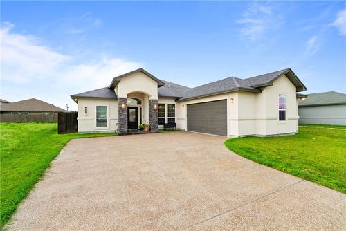 9521 Royal Oak Dr, Corpus Christi, TX, 78410-3758 | Card Image
