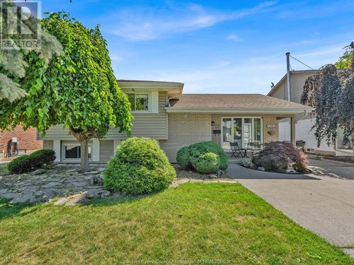 1262 Janisse Dr, Windsor, ON, N8S2W3 | Card Image