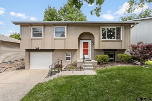 13074 Meredith Ave, Omaha, NE, 68164-1759 | Card Image