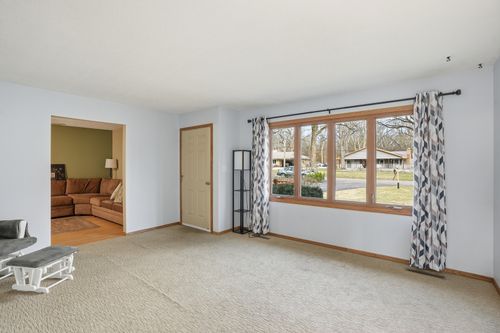 5068 N N 4300w Rd, Bourbonnais, IL, 60914-4113 | Card Image