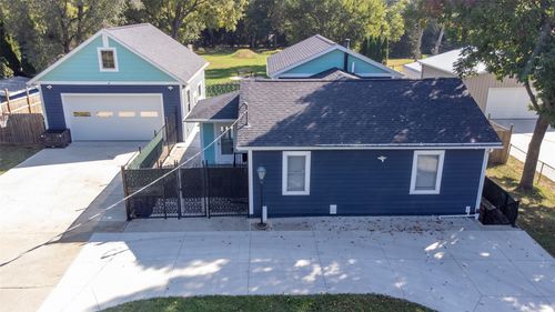 4125 E 30th St, Des Moines, IA, 50317-5903 | Card Image