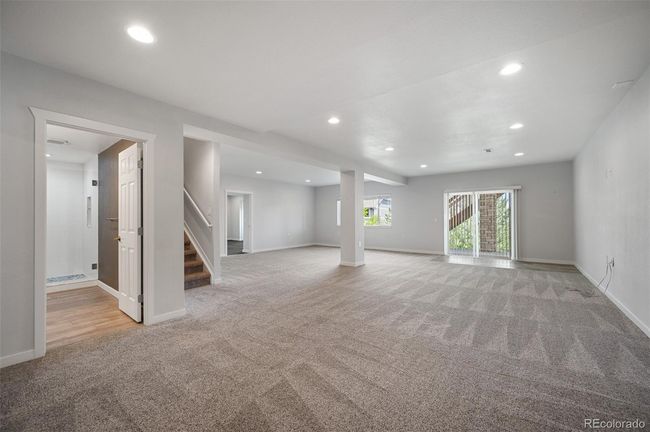 Family Room / Rec Room | Image 27