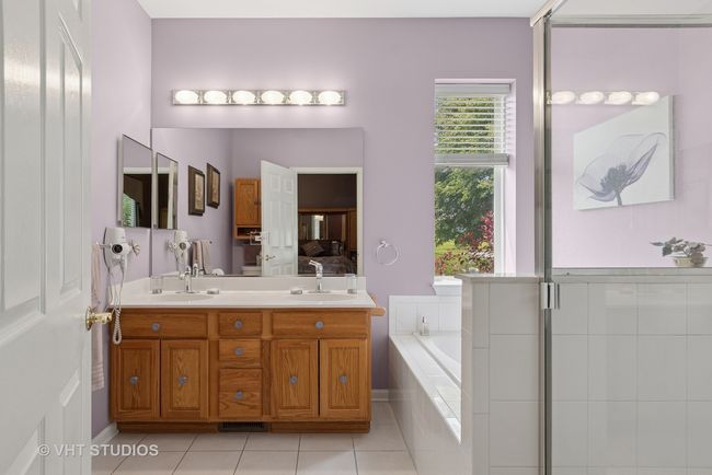 21513 W Douglas Ln, Condo with 3 bedrooms, 2 bathrooms and 2 parking in Plainfield IL | Image 14