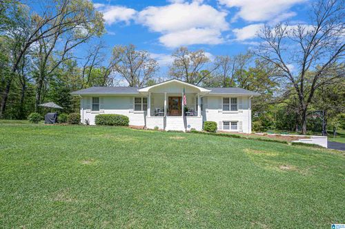 7050 Greenwood Ln, Leeds, AL, 35094-2469 | Card Image