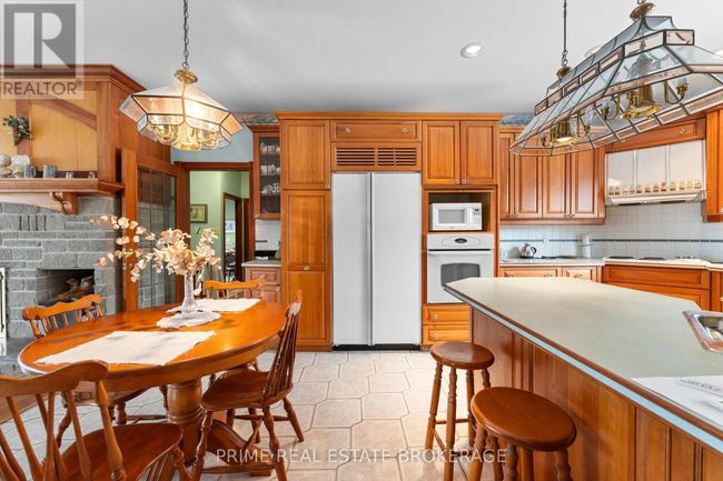 72797 Ravine Dr, House other with 7 bedrooms, 5 bathrooms and 22 parking in Zurich ON | Image 13