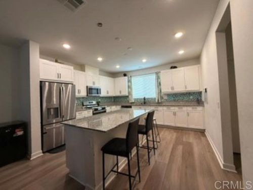 153-5470 Shorefront Dr, San Diego, CA, 92154-6736 | Card Image