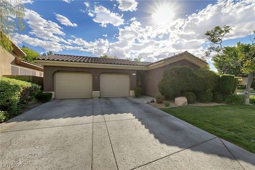 117 Emerald Dunes Cir, Henderson, NV, 89052-6616 | Card Image