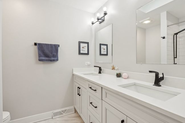 2542 Woodlawn Rd, House other with 4 bedrooms, 3 bathrooms and 2 parking in Northbrook IL | Image 24
