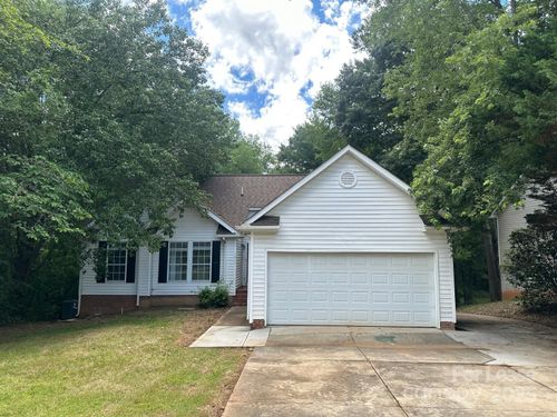 1617 Sugar Hollow Dr, Charlotte, NC, 28214-8618 | Card Image