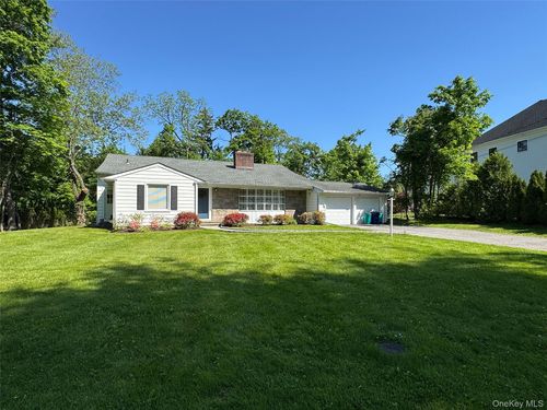 3 Stonewall Ln, Mamaroneck, NY, 10543-1025 | Card Image