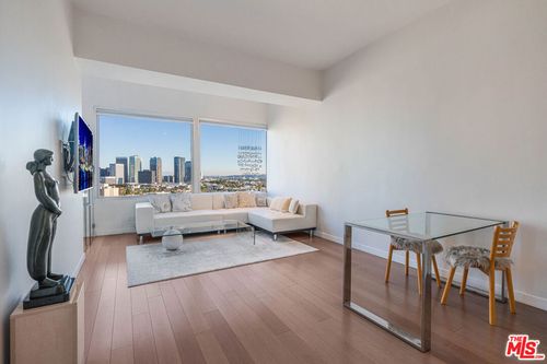 1904-10501 Wilshire Blvd, Los Angeles, CA, 90024-6328 | Card Image