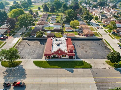 4327 Allen Rd, Allen Park, MI, 48101-2761 | Card Image