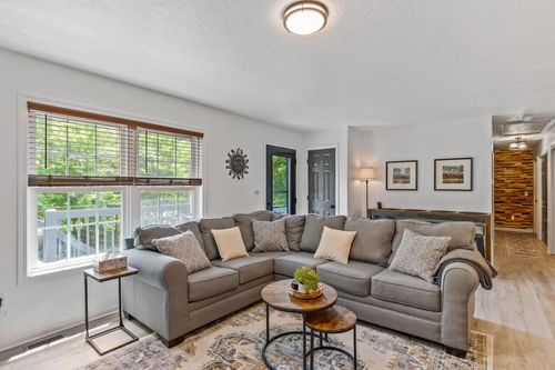 444 Grand Ridge Dr, Howard, OH, 43028-8410 | Card Image