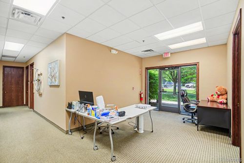 2032 E Square Lake Road, Troy, MI, 48085 | Card Image