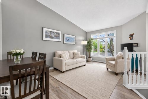 22 Dorian Way, Sherwood Park, AB, T8H1Y2 | Card Image