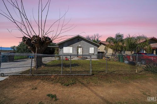 25473 Barbara St, Arvin, CA, 93203-9763 | Card Image