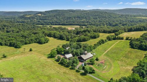 665 Kintner Rd, KINTNERSVILLE, PA, 18930-9739 | Card Image