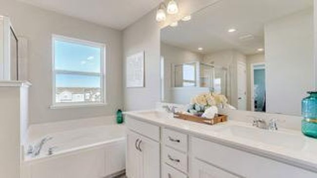 28-web-or-mls-13112-Arbor-Path_028.jpeg | Image 4