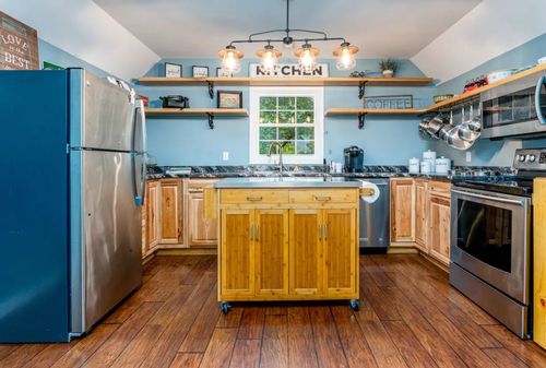 109 Lucy Dr, Mount Juliet, TN, 37122-2439 | Card Image