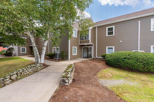 ste-103-45 Stiles Rd, Salem, NH, 03079-2851 | Card Image