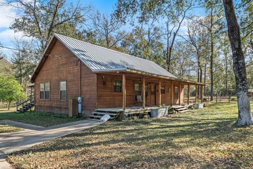 678 Old Phelps Rd, Huntsville, TX, 77340-7256 | Card Image