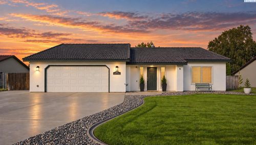 5602 Aspen Dr, West Richland, WA, 99353-9184 | Card Image
