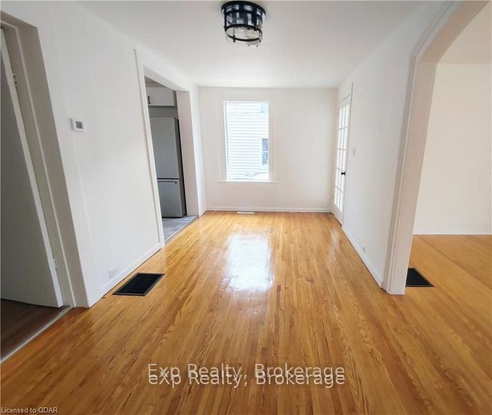 Residential Lease in Belleville 4