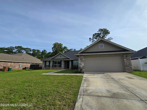 6248 Emerald Lake Dr, Biloxi, MS, 39532-4537 | Card Image