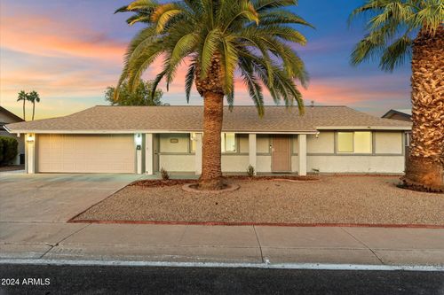 10452 W Meade Dr, Sun City, AZ, 85351-1835 | Card Image