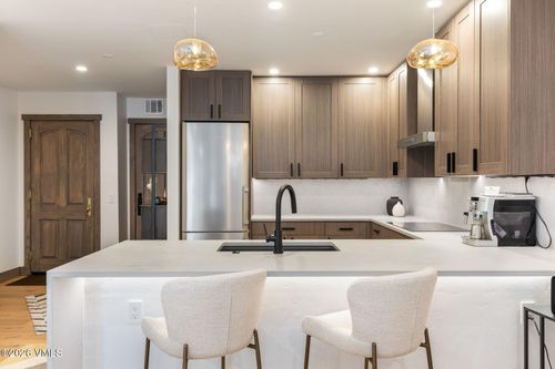 b303-1166 Village Rd, Beaver Creek, CO, 81620-5675 | Card Image