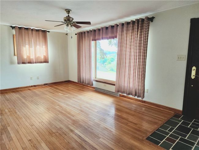 649 Maple St, House other with 3 bedrooms, 2 bathrooms and 1 parking in Worthington PA | Image 7
