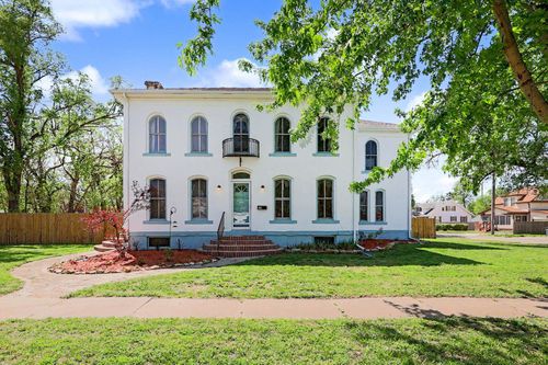 303 E 5th St, Newton, KS, 67114-2209 | Card Image