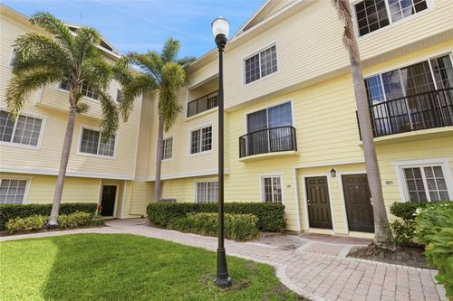 9875 Meadow Field Cir, Tampa, FL, 33626-5104 | Card Image