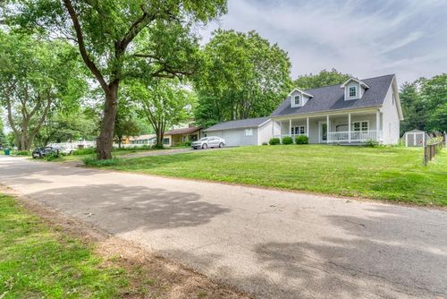 1927 Lakewood Dr, Wilmington, IL, 60481-1726 | Card Image