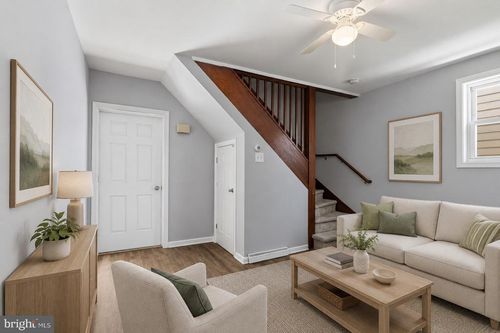 337 N Locust St, HAGERSTOWN, MD, 21740-4003 | Card Image