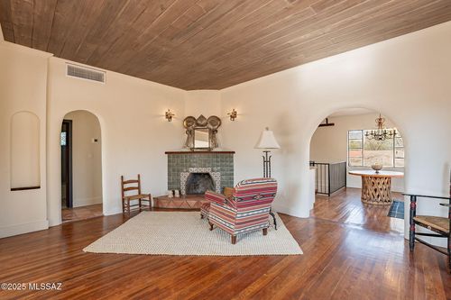 5301 E Fort Lowell Road, Tucson, AZ, 85712 | Card Image