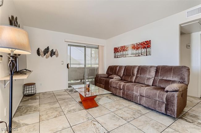 UNIT-104 - 3038 Tarpon Dr, Condo with 2 bedrooms, 1 bathrooms and null parking in Las Vegas NV | Image 4