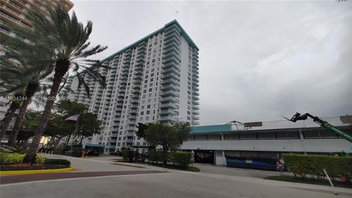 apt-1405-301 174th St, Sunny Isles Beach, FL, 33160-3235 | Card Image