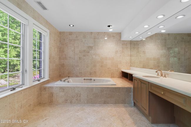 4 Mountain Laurel Dr, House other with 6 bedrooms, 8 bathrooms and null parking in Greenwich CT | Image 14