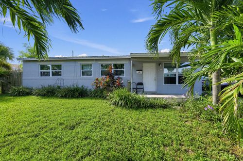 1209 W 26th Ct, Riviera Beach, FL, 33404-4104 | Card Image