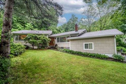17 Lakewood Ter, New Milford, CT, 06776-4517 | Card Image