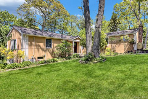 77 S Coleman Road, Brookhaven, NY, 11720 | Card Image