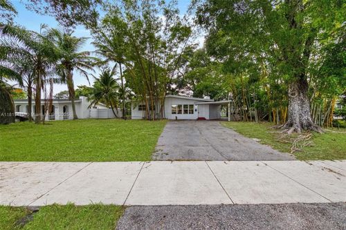 501 Carolina Ave, Fort Lauderdale, FL, 33312-1903 | Card Image