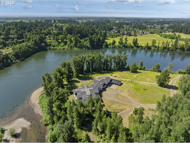 32088 Sw Peach Cove Rd, House other with 8 bedrooms, 18 bathrooms and 50 parking in West Linn OR | Image 17